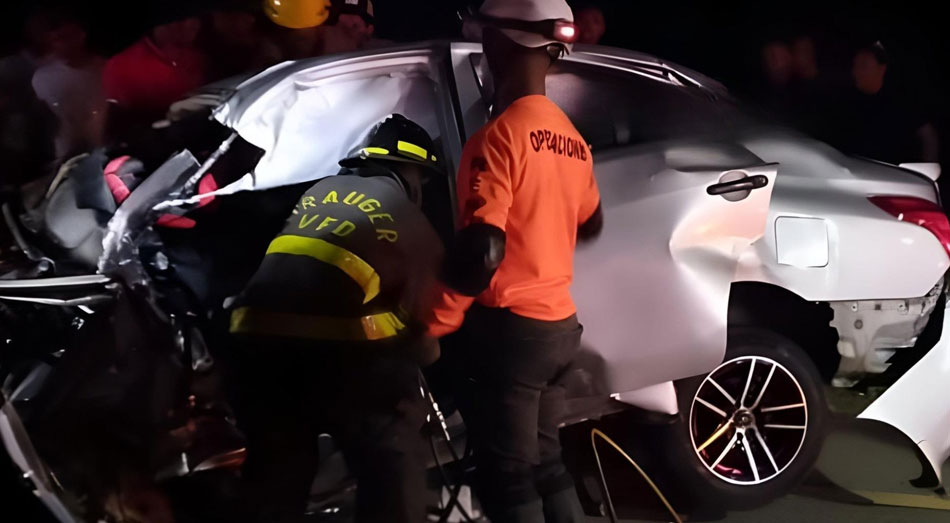 En la Autovía del Este, cerca de la planta eléctrica, después del puente de la cementera