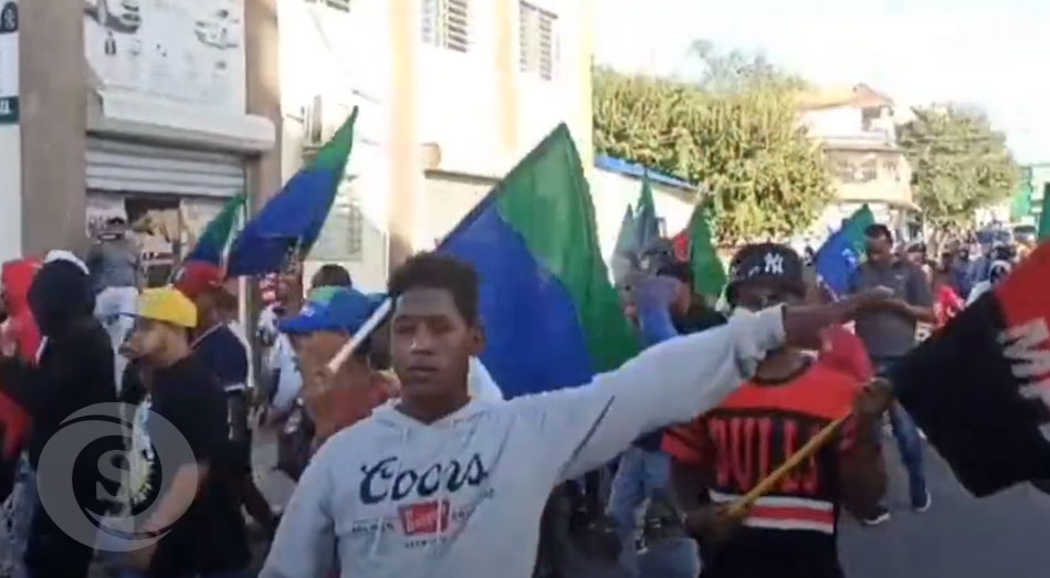 Realizan exitosa marcha en Navarrete por la liberación de 18 personas